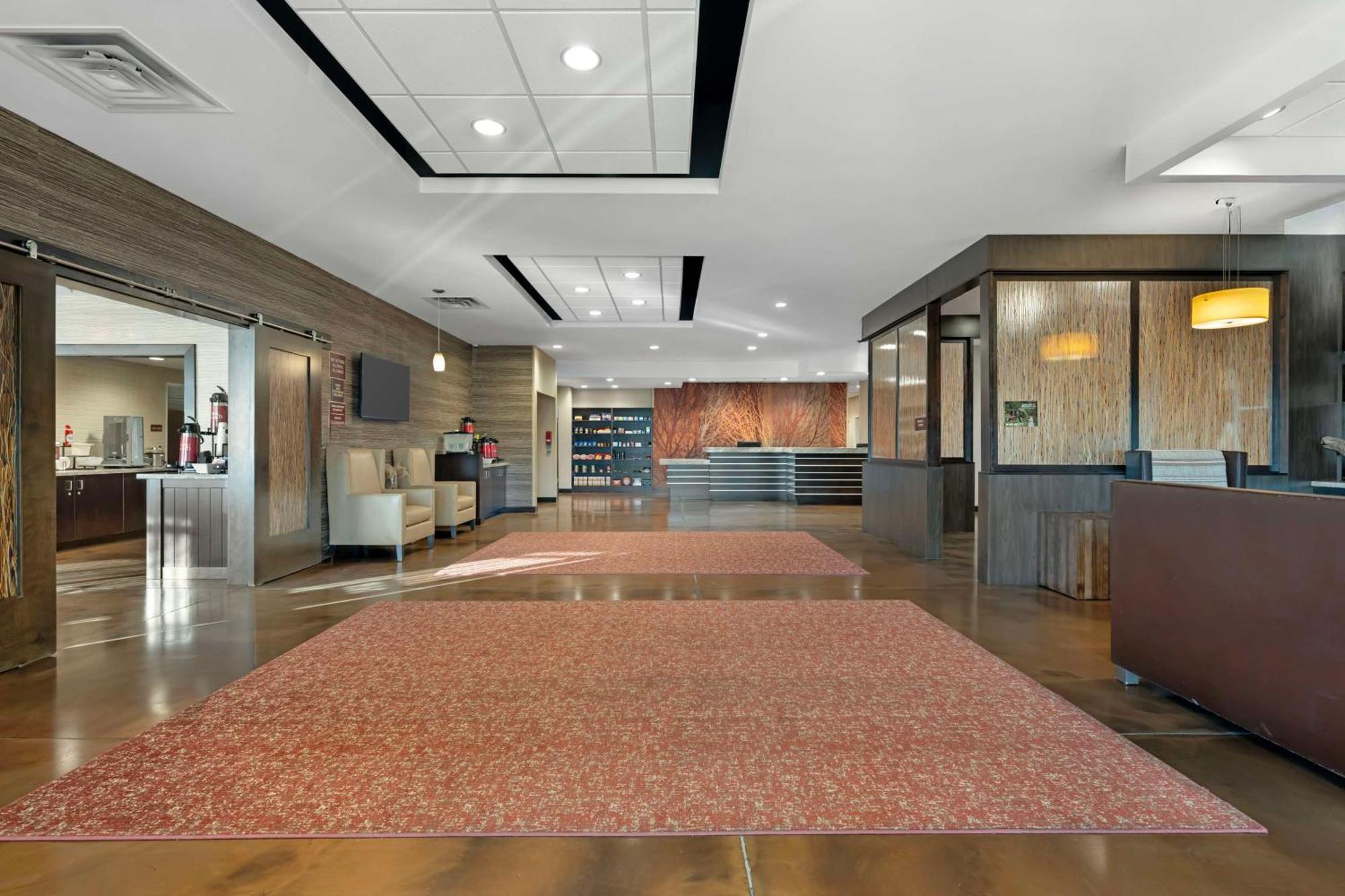 Best Western Plus Lakeview Hotel Madison Buitenkant foto