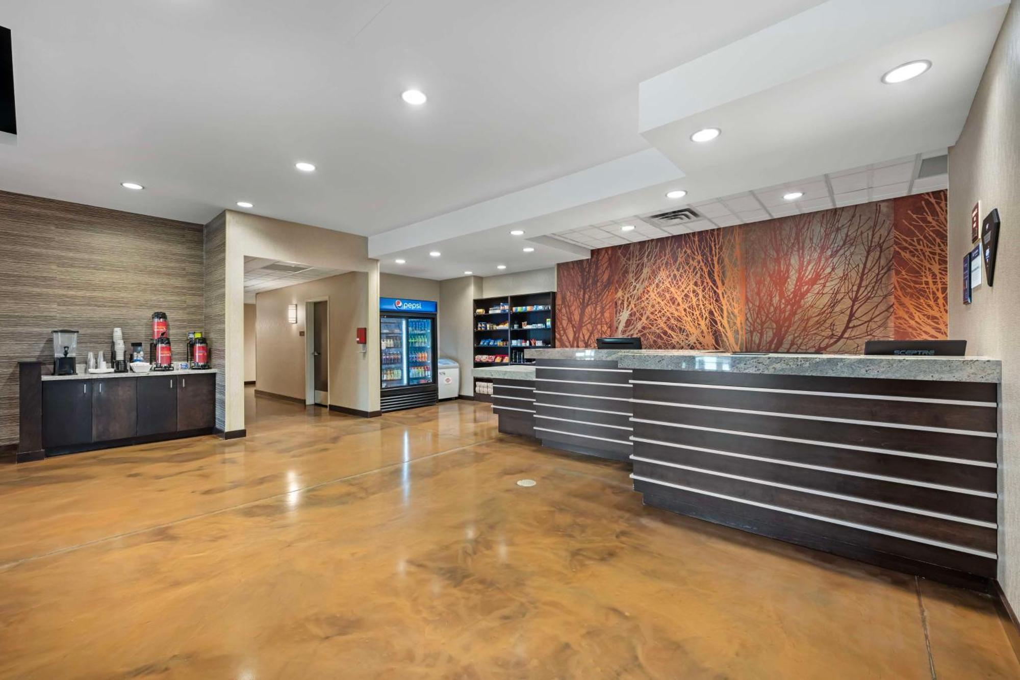 Best Western Plus Lakeview Hotel Madison Buitenkant foto