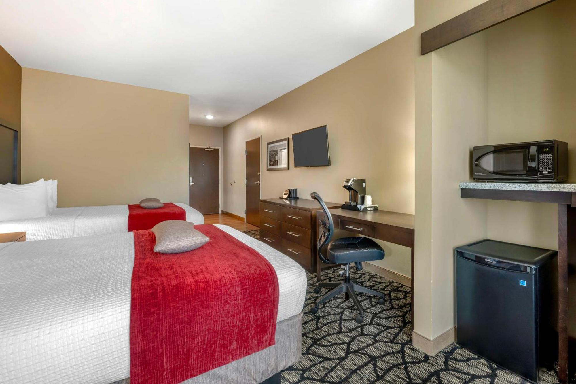 Best Western Plus Lakeview Hotel Madison Buitenkant foto