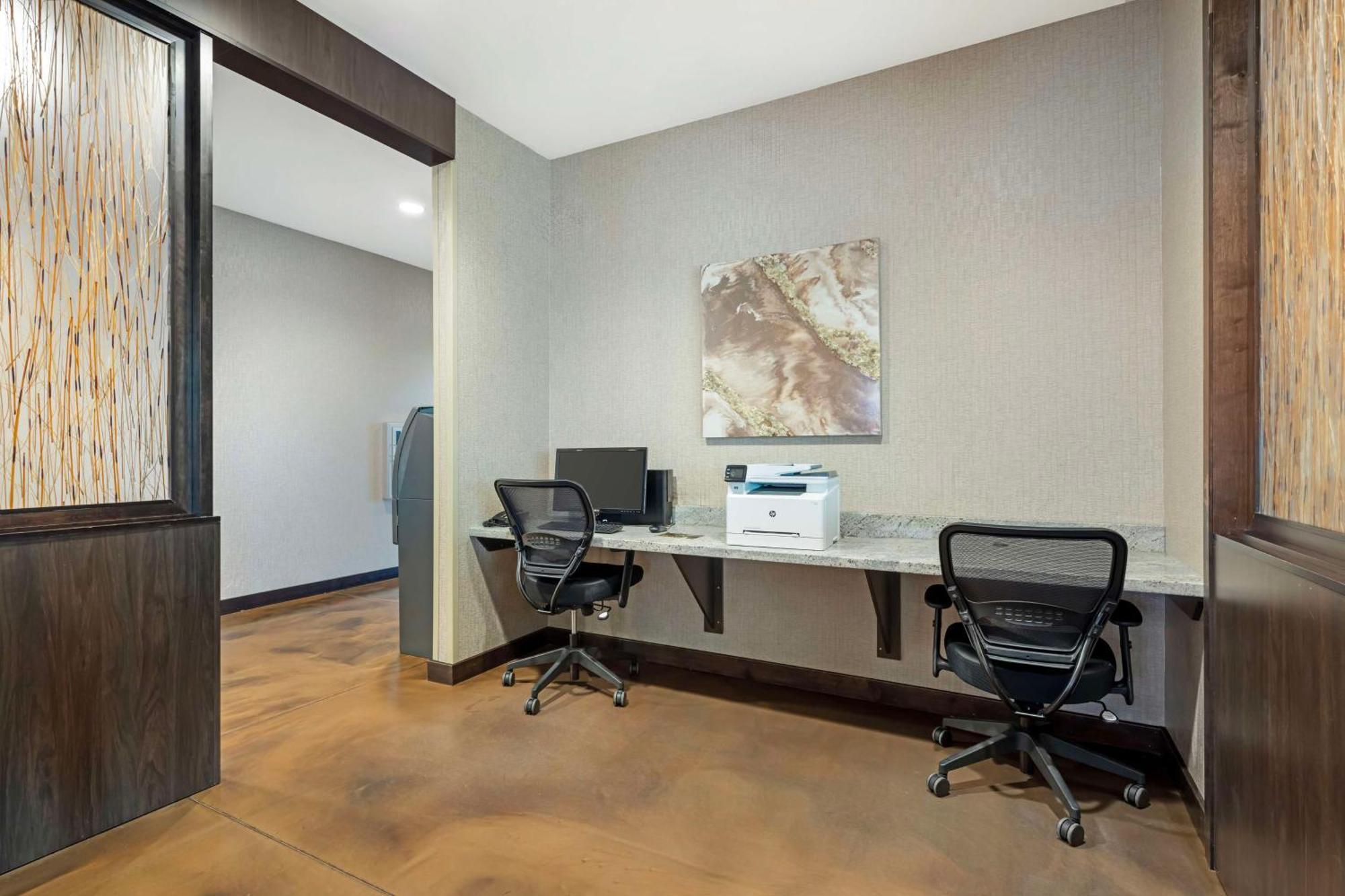 Best Western Plus Lakeview Hotel Madison Buitenkant foto